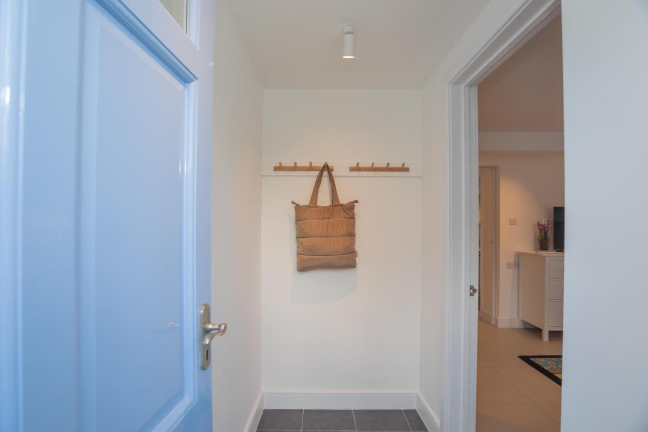 Apartamento The Blue Door Bath Exterior foto