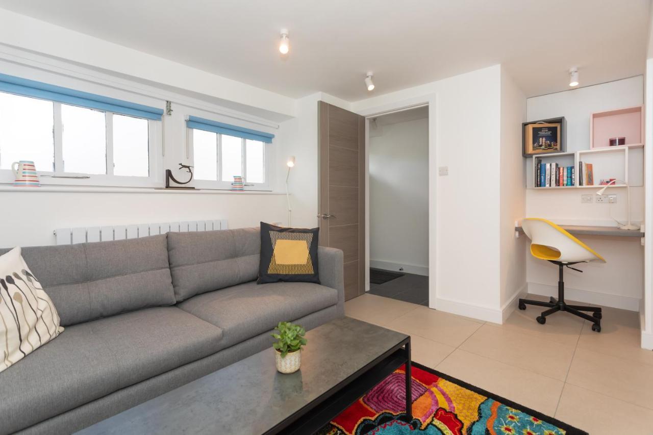 Apartamento The Blue Door Bath Exterior foto